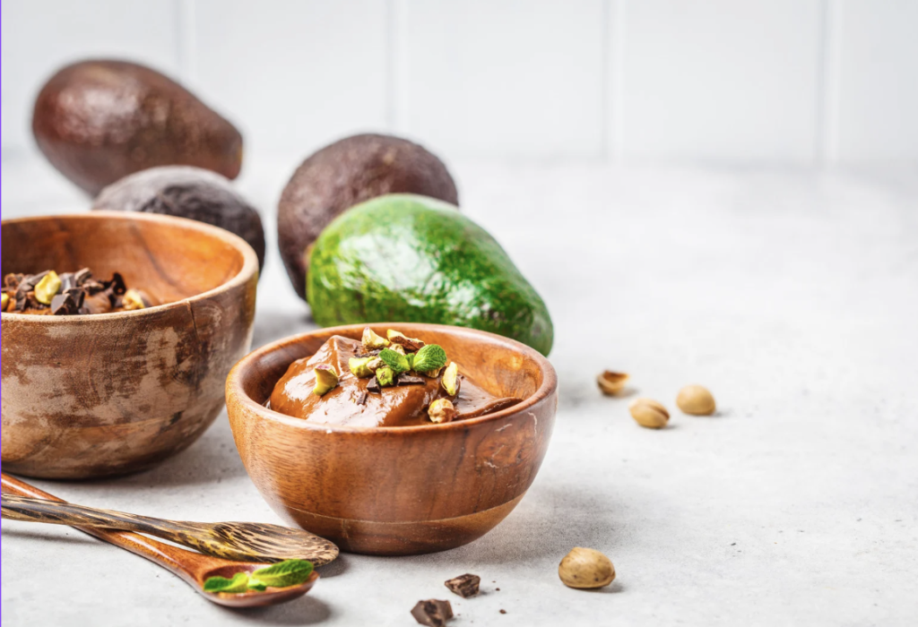 Gelato al Cacao con Avocado e Yogurt – Low Carb, Senza Zucchero, Pronto in 5 Minuti